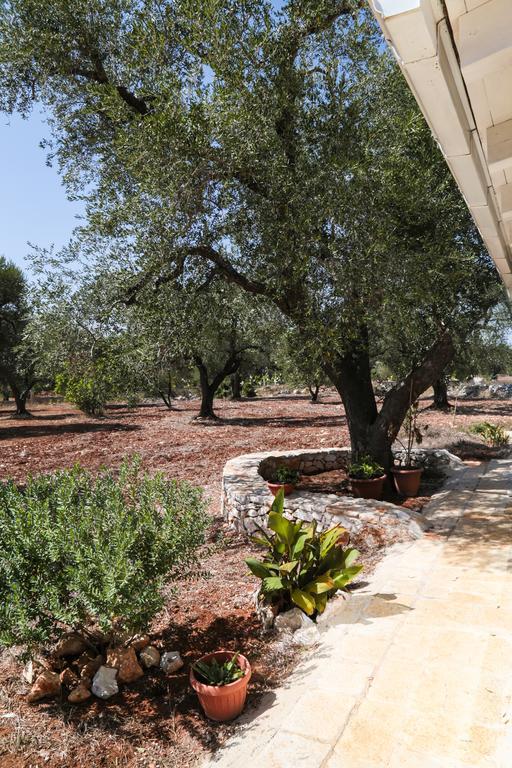 Trullo Tarantini Con Piscina Privata Latiano Exterior foto