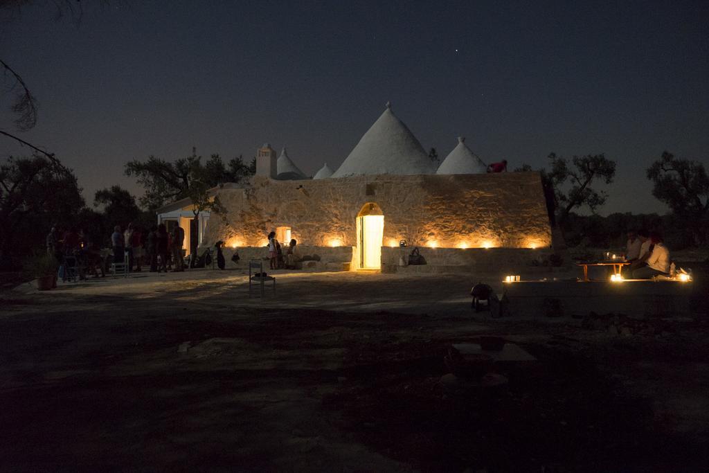 Trullo Tarantini Con Piscina Privata Latiano Exterior foto